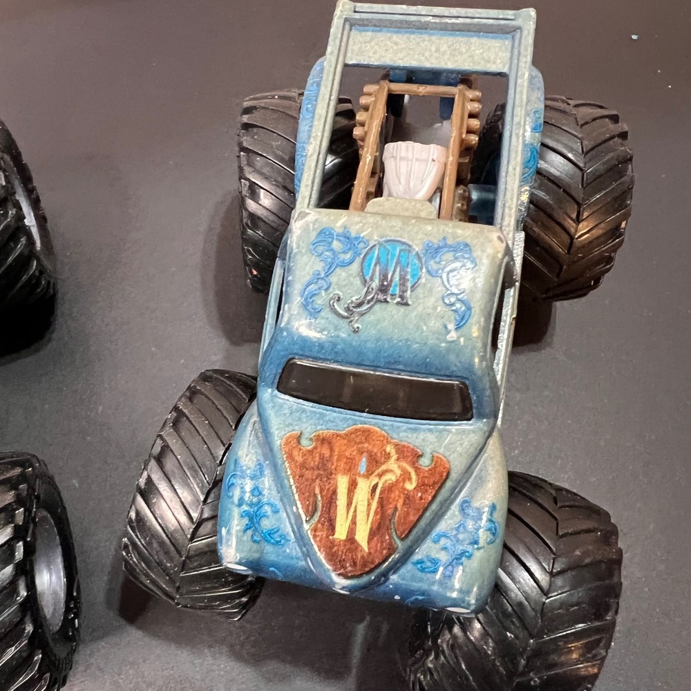Hot Wheels 1:64 Monster Jam Truck Lot Grave Digger Avenger Multi Good Set of 3 - Picture 4 of 12